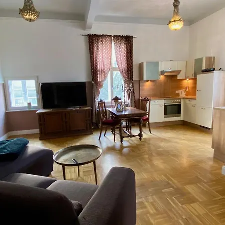 Schloss Apartment *
