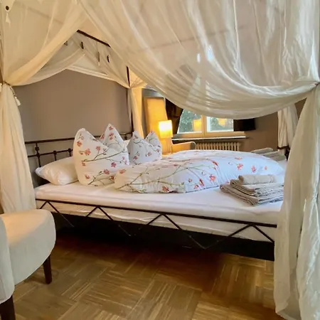 Schloss Appartement Badow