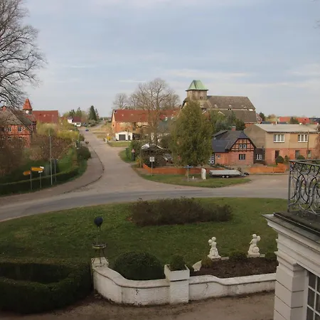 Apartment Schloss Badow